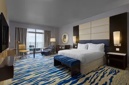 Hilton Panama Отели рядом с достопримечательностью «Metropolitan Cathedral Basilica of Santa Maria the Ancient»