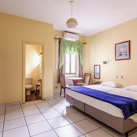 Daher Center Hotel Отели рядом с достопримечательностью «Музей науки Катавенто»