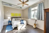 Peaceful Harvard Vacation Rental 3 Mi to Town! - 3-Star