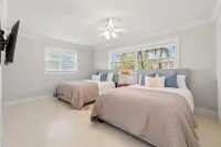 Waterfront Island Oasis Fully Remodeled! W/ Boat Dock!