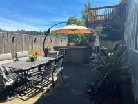 Modern home w/Hot Tub! In small town Sherwood with AC, WiFi, & near wine country Hôtels à proximité de : Hawks View Winery