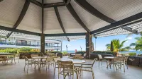 Casa De Emdeko Condo w/ Pool A/C & Ocean Views