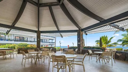 Casa De Emdeko Condo w/ Pool A/C & Ocean Views