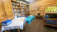 Teton Hostel HideAway Hotel di Victor
