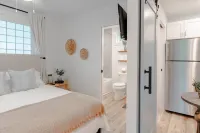 NEW 1 Bedroom Coastal Retreat in the heart of Mount Pleasant