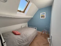 Pretty 50 m2 fisherman's cottage with exterior Hotels in Etaples
