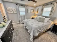 Charming 3-bedroom house with WiFi, AC in lovely Green Bay- close to Lambeau