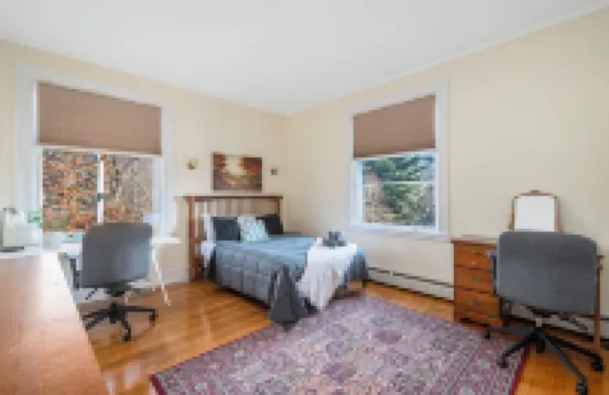 6Br w/ Parking Steps to Brown in College Hill