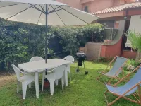 Marina di San Nicola holiday home with garden Hotels in Ladispoli
