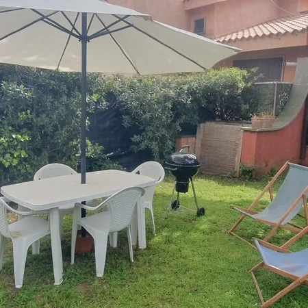 Marina di San Nicola holiday home with garden