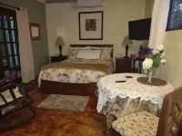 Entire Vacation Home, Sleep 8, Pool, Kitchens GET 35% WHEN USING US CREDIT CARD Hotels in Corozal