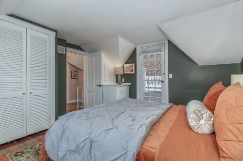 Historic Haven off the River Road