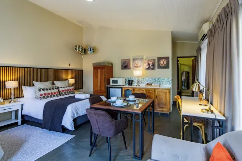 Pumleni Guesthouse - 3-Star