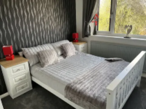 Modern 3 Bedroom Property in Quiet Location