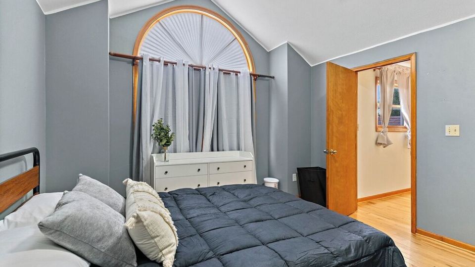 Roadmap Lodging: Garden Oasis by Cedarcrest