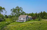 Charming Honeymoon Cottage on 18-acre Wooster Farm owned by Frank Benson