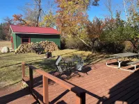 Cozy Cabin in Mio 4 Bedroom, Game Room Adjacent to Ausable River & Orv Trails
