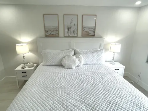 Beach Condo in Ocean Village !Entire Rental Unit in Fort Pierce, Florida .