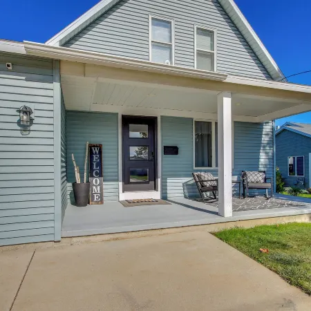 Steps to Lake Michigan: Manitowoc Home w/ Fire Pit