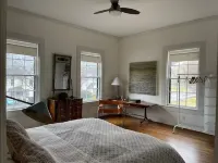 Classic Catskills Home, EV Friendly Hotel di Colchester