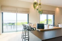 Logement Pour 8 Personnes Face à L'océan