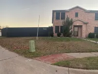 Charming 4-bedroom house with AC and WiFi in amazing Cedar Hill Hotels in Cedar Hill