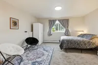 Anchorage 5br Retreat Hikes, City & Comfort 5 Bedroom Home