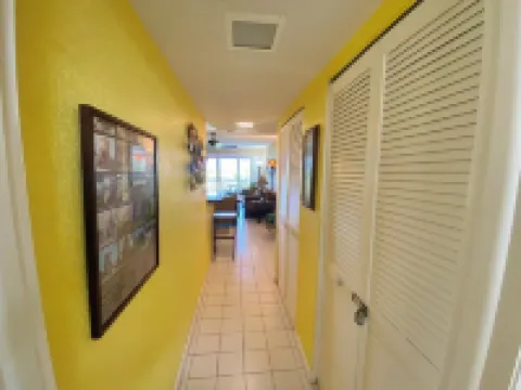 Lovely Gentle Winds 2-bedroom condo!