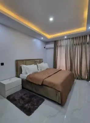 Autumn Green's 1,2 and 3 beds 1004 Estate