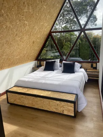 Beta Cabin! Intimate cabin with all the comforts and in a natural environment. Отели рядом с достопримечательностью «Mirador al Aeropuerto de Medellin MDE»