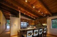 Mariner's Loft Salt Spring Island - 2BDRM - Unit 201