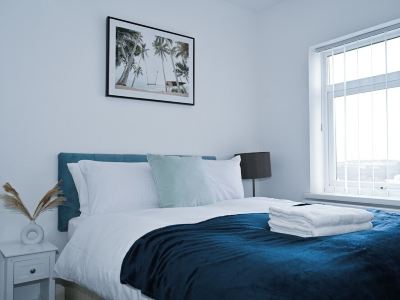 3BED Home in Sunderland (Sleeps upto 6, Free Parking) 7min to stadium of light