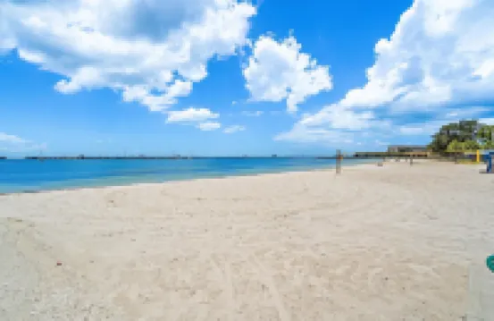 Beautifully renovated beach cottage!