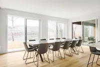 Chalet Le Panoramique Avec spa Hotels in Trois-Rives