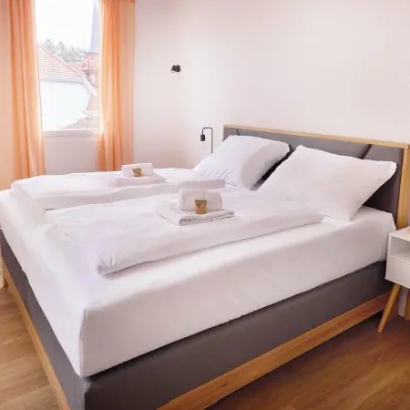 Design apartment with king-size beds & balcony