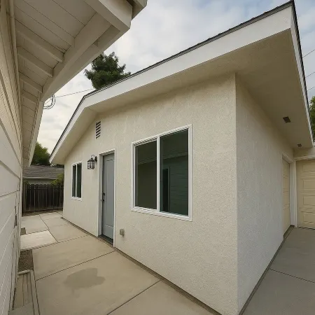 3-bedroom house in lovely Monrovia with WiFi, AC. Enjoy your stay Отели в г. Монровия