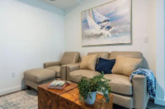 Cozy Contemporary River's Edge Retreat