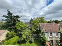 Apartment in a quiet residence in the heart of Barbizon Hotels in Barbizon