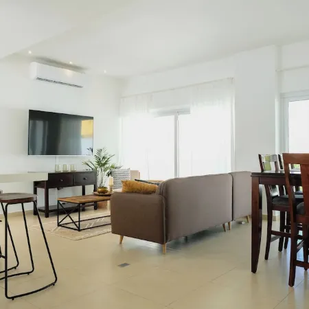 3-bedroom Villa in Noord, fully air-conditioned with private pool