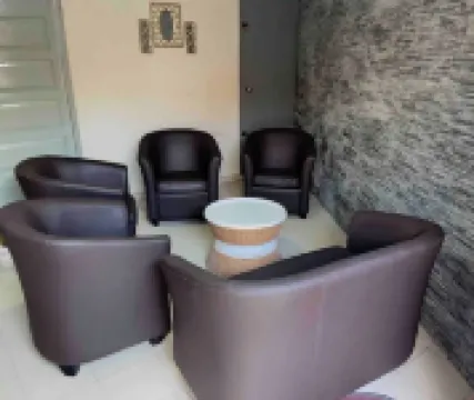 Bella villa in Djidjole with Safety Keeper