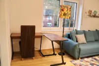 Wohnzim, Schlafzim, Badzim, Küche und Balkon, Smart TV Free Wifiparkingcoffee Hotels in Meppen