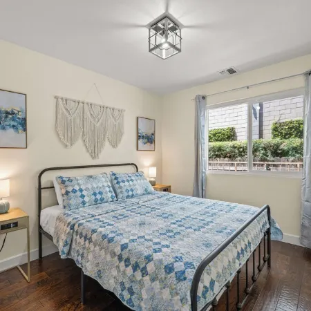 Cozy&Stylish DT Alhambra Living Walk to Starbucks, Dining &Nightlife places