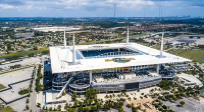 Romantic Heaven, Hot Tub, BBQ, 5 Min to Hard Rock Stadium, 15 Min to Beach