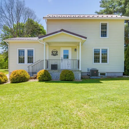 Pet-Friendly Centerville Home w/ Fire Pit & Grill