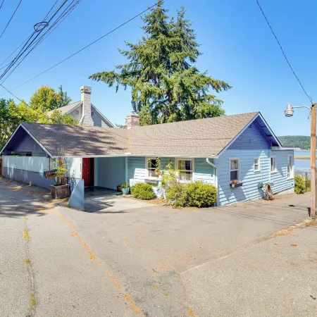 Across Water From Belfair SP: Hood Canal Cottage!
