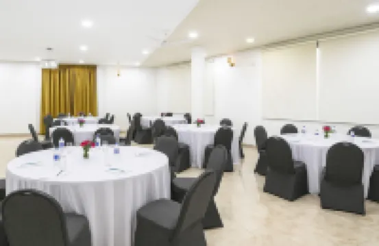 Hotel shiva Lake
