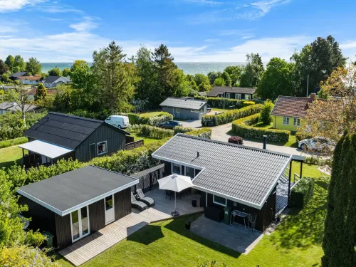 "Bjart" - 150m from the sea