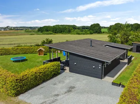 "Gloria" - 500m from the sea