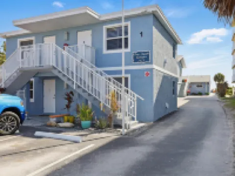 โคโค่ แซนด์ส บีชไซด์ คอทเทจเจส โรงแรมในโคโค่บีช