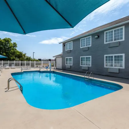 Days Inn by Wyndham Mountain Home